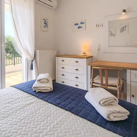 Willa Selini At Sunset