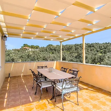 Willa Selini At Sunset *