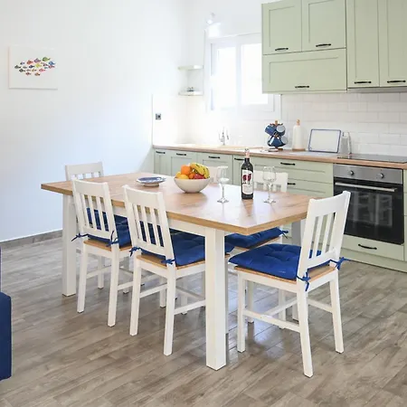 Selini At Sunset Villa