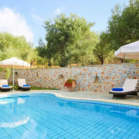 Selini At Sunset Villa *